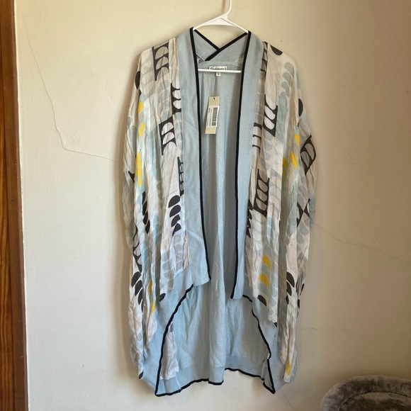 Women’s Patterned Kimono High Low Small NWT - Picture 5 of 5